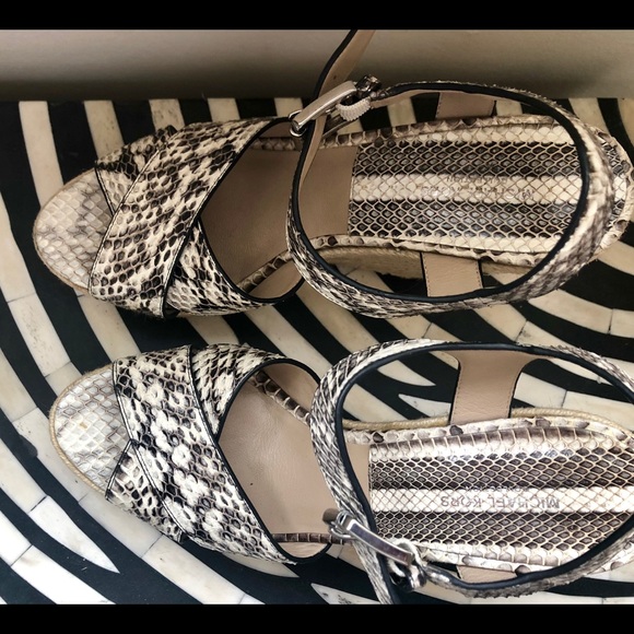 Genuine Python espadrille Michael Kors COLLECTION not the standard line. - Picture 2 of 5